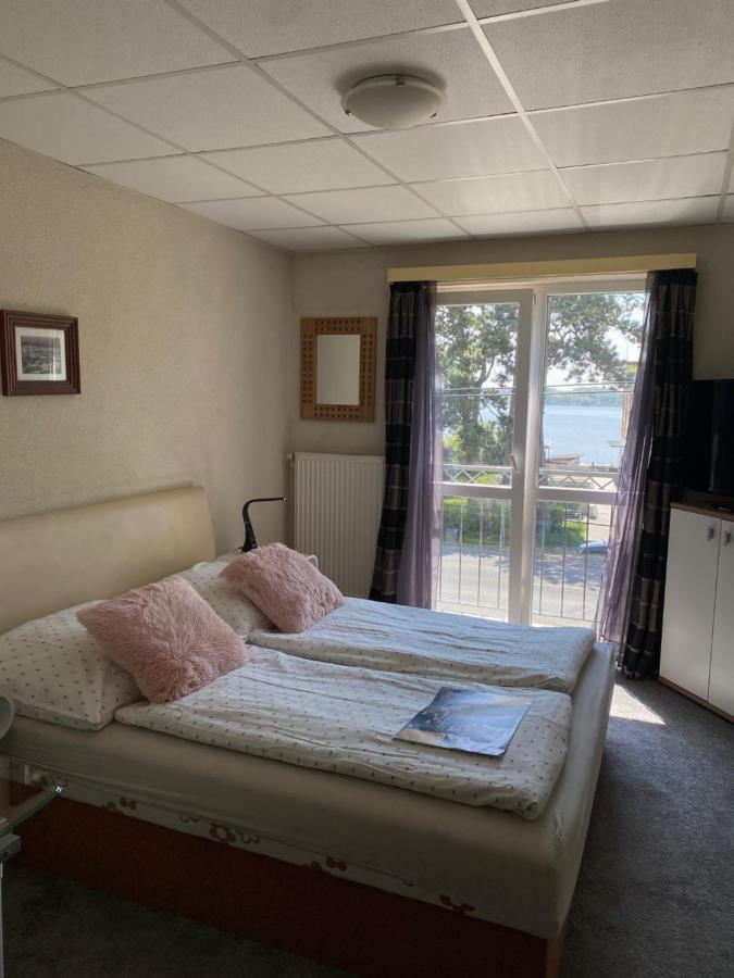 Panzio Tata Bed and Breakfast Eksteriør billede